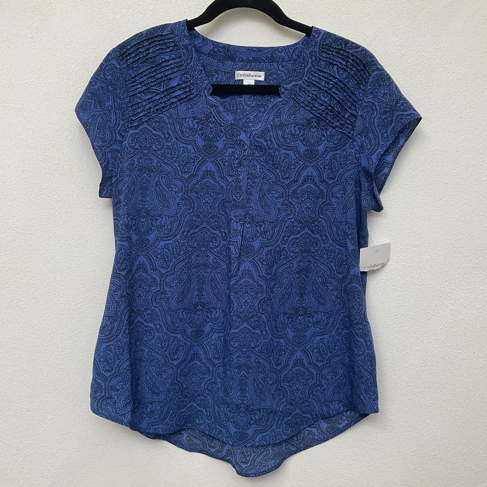 NWT Croft & Barrow Blue, Black Paisley Print Short Sleeve Blouse Size Medium